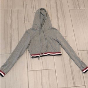Cropped sweatshirt with hoodie